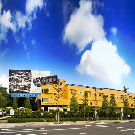 Herz Hotel Taichung Exterior foto