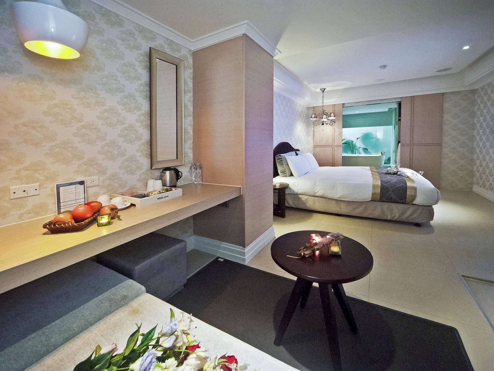Herz Hotel Taichung Exterior foto