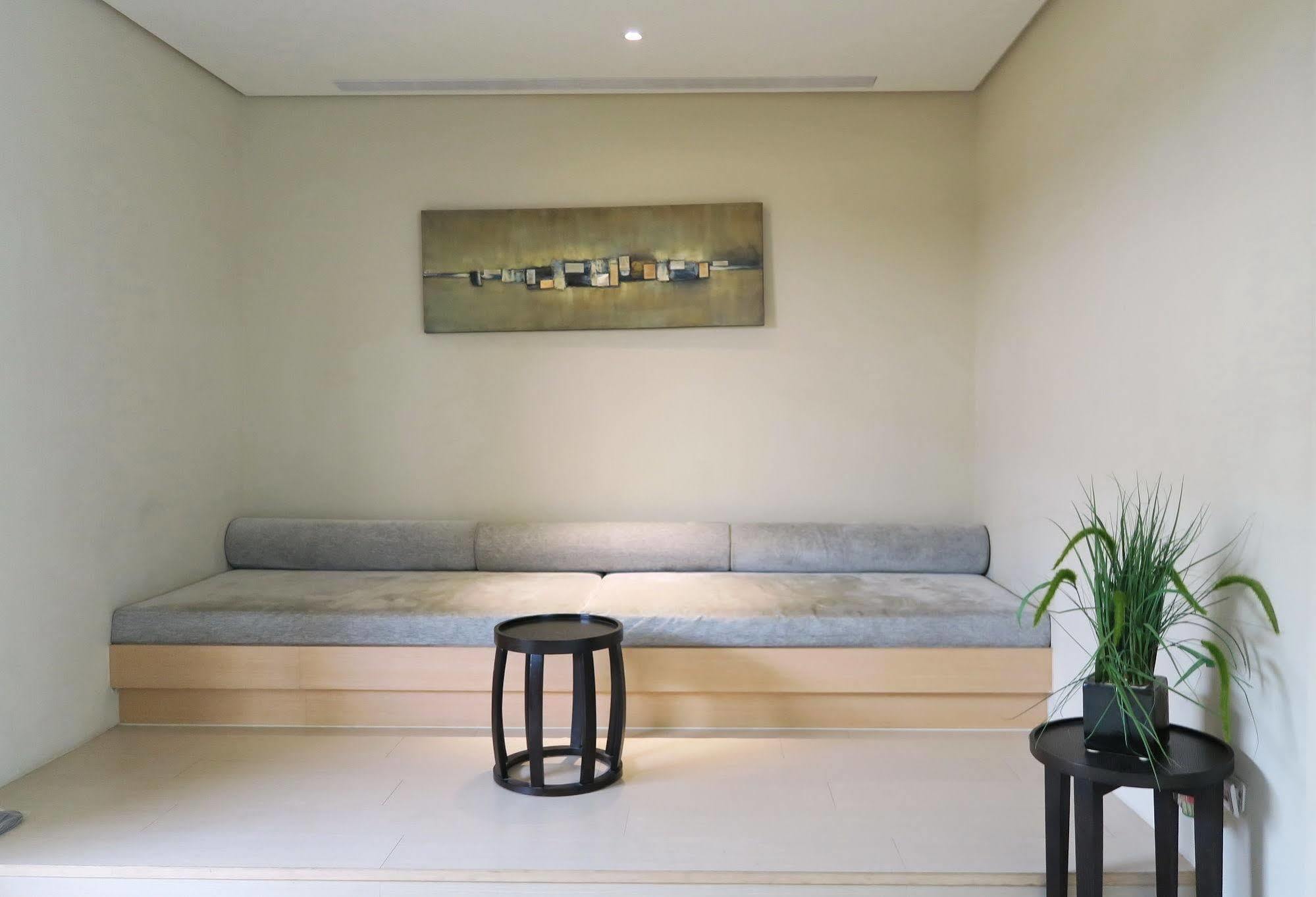 Herz Hotel Taichung Exterior foto